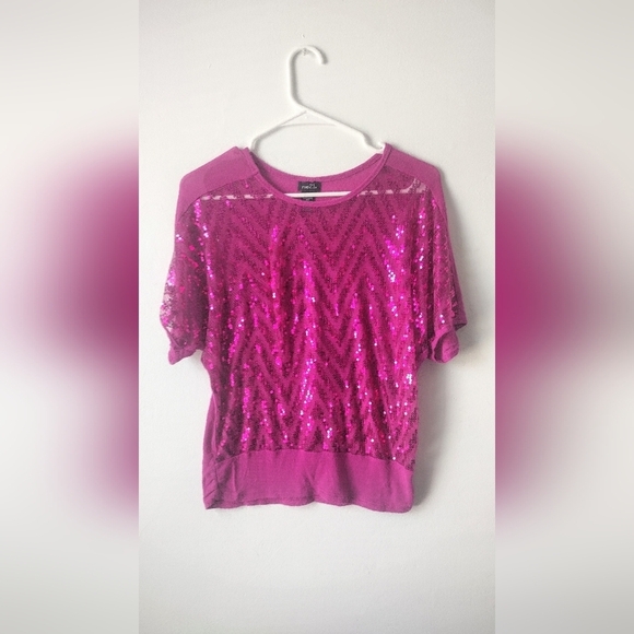 Rue21 Tops - Rue 21 Pink Sequin Short Sleeve Top Size Small